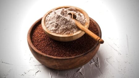 ragi in marathi